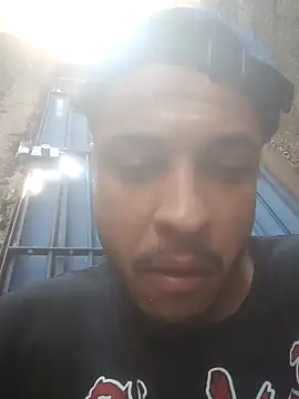 Snapshot of Veww1313 chatting on October 16, 2025, 1:30 pm Veww1313 online show from October 16, 2025, 1:30 pm