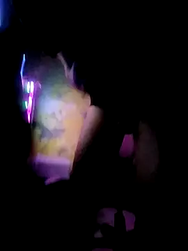 Snapshot of Veww1313 chatting on November 17, 2025, 1:20 am Veww1313 online show from November 17, 2025, 1:20 am