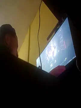 Snapshot of Veww1313 chatting on October 17, 2025, 2:19 pm Veww1313 online show from October 17, 2025, 2:19 pm