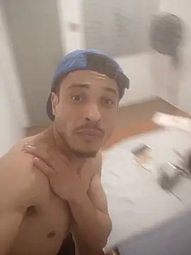 Snapshot of Veww1313 chatting on October 2, 2025, 7:45 am Veww1313 online show from October 2, 2025, 7:45 am