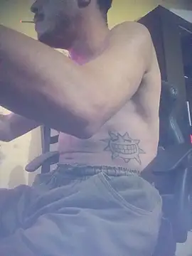 Snapshot of Veww1313 chatting on November 21, 2025, 6:18 pm Veww1313 online show from November 21, 2025, 6:18 pm