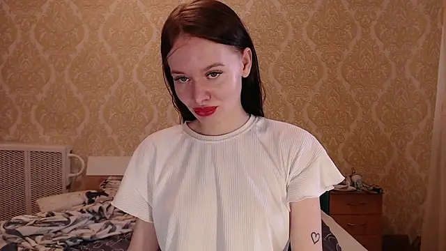 Kitkaat00 online show from October 30, 2025, 11:08 am