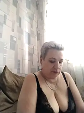StarNicole online show from June 14, 2026, 11:33 am