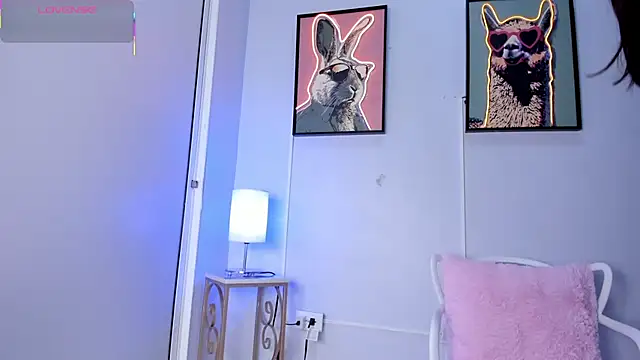 dulce fiore07 online show from March 4, 2026, 12:24 pm