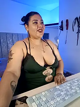 AndreaKinky online show from October 6, 2025, 8:15 am