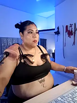 AndreaKinky online show from October 15, 2025, 8:22 am