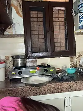 Snapshot of SEXY-SIMI-BHABI chatting on February 1, 2026, 9:18 am SEXY-SIMI-BHABI online show from February 1, 2026, 9:18 am