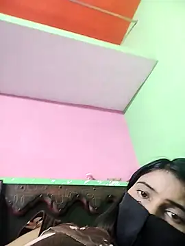 Snapshot of SEXY-SIMI-BHABI chatting on October 9, 2025, 9:43 am SEXY-SIMI-BHABI online show from October 9, 2025, 9:43 am