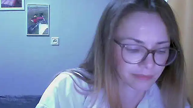 Snapshot of SEA_Dream chatting on November 11, 2025, 5:24 am SEA Dream online show from November 11, 2025, 5:24 am