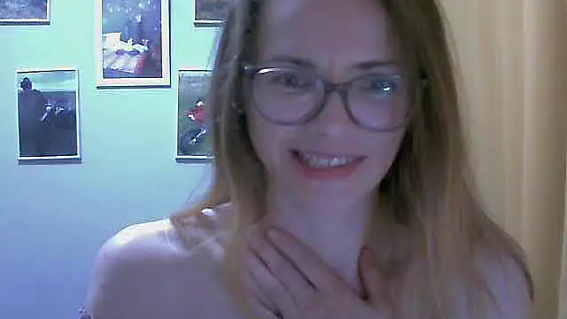 Snapshot of SEA_Dream chatting on November 27, 2025, 5:02 pm SEA Dream online show from November 27, 2025, 5:02 pm