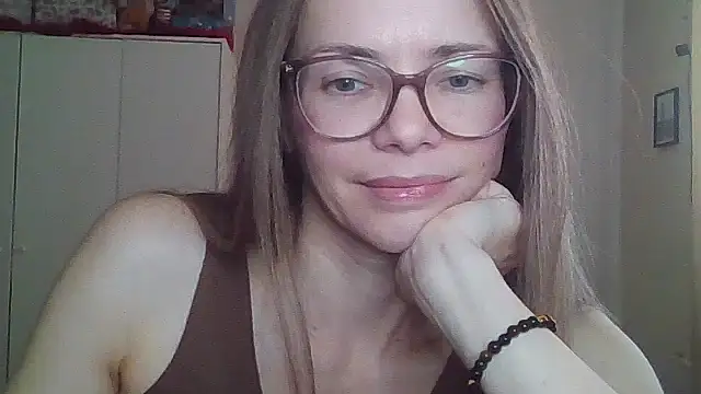 Snapshot of SEA_Dream chatting on February 6, 2026, 7:37 am SEA Dream online show from February 6, 2026, 7:37 am