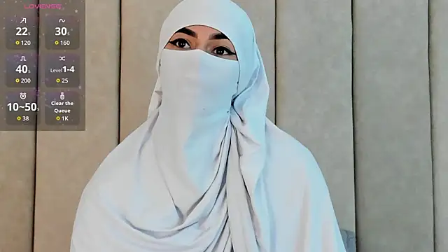  Zahiira  online show from December 18, 2025, 12:09 pm