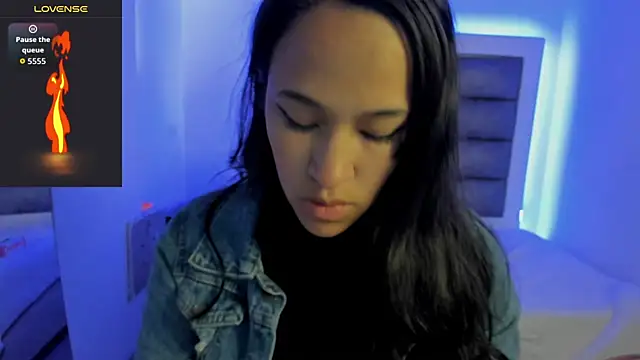 Andrea brunnette online show from November 26, 2025, 12:27 pm