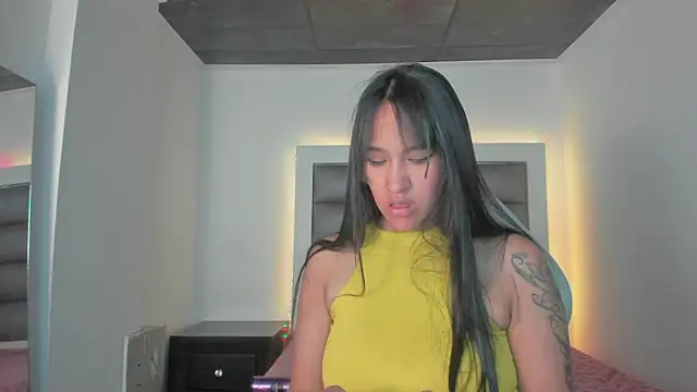 Snapshot of Andrea_brunnette chatting on September 16, 2025, 1:12 pm Andrea brunnette online show from September 16, 2025, 1:12 pm