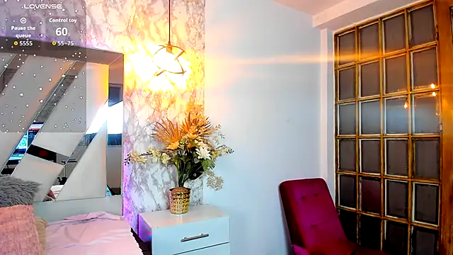 Aisha poweer online show from October 17, 2025, 4:05 am