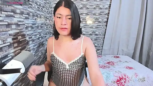 Snapshot of xxxEmmaxx chatting on March 4, 2026, 4:42 am xxxEmmaxx online show from March 4, 2026, 4:42 am