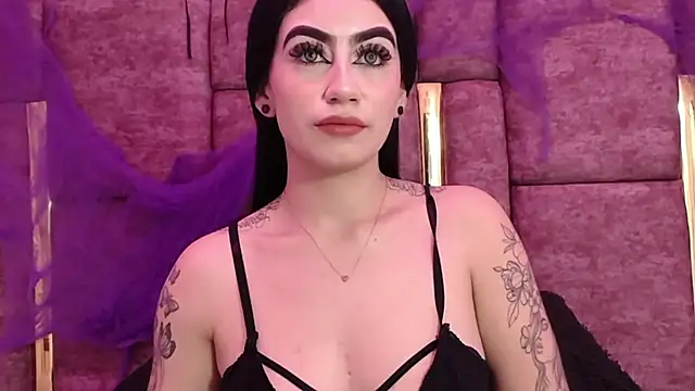 Snapshot of CUTEBOOBS_INK chatting on October 28, 2025, 6:45 am CUTEBOOBS INK online show from October 28, 2025, 6:45 am