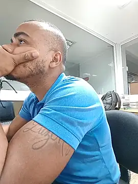 Snapshot of SanChacal5694 chatting on February 2, 2026, 10:09 pm SanChacal5694 online show from February 2, 2026, 10:09 pm