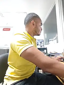 Snapshot of SanChacal5694 chatting on December 15, 2025, 11:31 pm SanChacal5694 online show from December 15, 2025, 11:31 pm