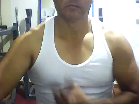 Snapshot of sexigym35 chatting on October 2, 2025, 4:05 am sexigym35 online show from October 2, 2025, 4:05 am