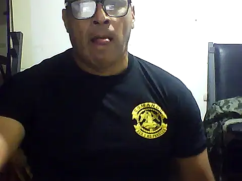 Snapshot of sexigym35 chatting on October 23, 2025, 2:54 am sexigym35 online show from October 23, 2025, 2:54 am