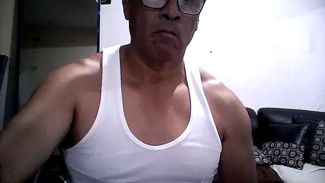Snapshot of sexigym35 chatting on November 27, 2025, 2:56 am sexigym35 online show from November 27, 2025, 2:56 am