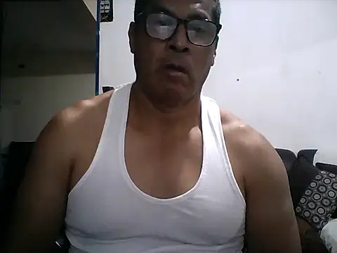 Snapshot of sexigym35 chatting on November 17, 2025, 2:37 am sexigym35 online show from November 17, 2025, 2:37 am