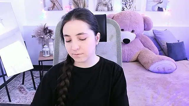 Snapshot of VirtuallVoyant chatting on March 10, 2026, 6:50 am VirtuallVoyant online show from March 10, 2026, 6:50 am