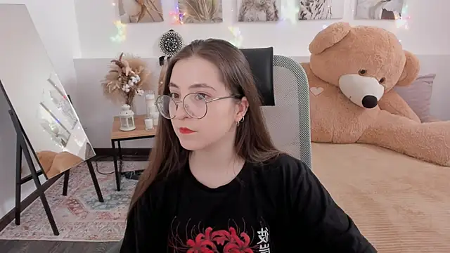 Snapshot of VirtuallVoyant chatting on March 27, 2026, 6:44 am VirtuallVoyant online show from March 27, 2026, 6:44 am