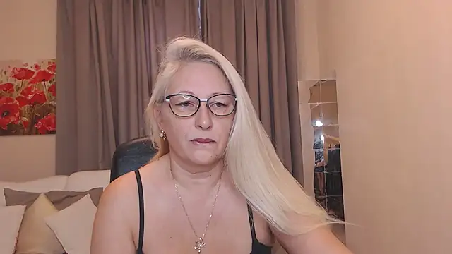 Snapshot of ValeriaSharm chatting on March 14, 2026, 4:18 am ValeriaSharm online show from March 14, 2026, 4:18 am