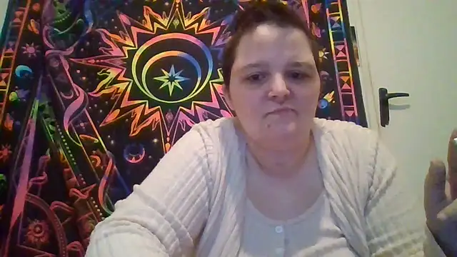 moulette7 online show from April 2, 2026, 3:51 pm