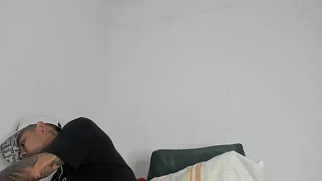 Snapshot of _Logan_Colton_ chatting on May 12, 2026, 11:22 pm Logan Colton online show from May 12, 2026, 11:22 pm