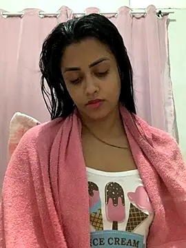 Snapshot of afroditii chatting on December 3, 2025, 12:33 am afroditii online show from December 3, 2025, 12:33 am