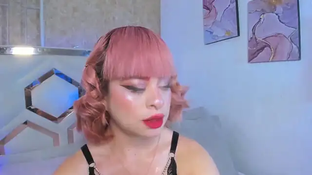 Snapshot of Venuss1_ chatting on November 28, 2025, 6:35 am Venuss1 online show from November 28, 2025, 6:35 am