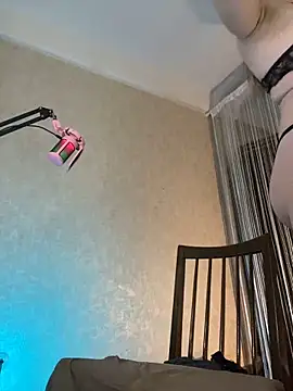 CrazyPinky online show from October 2, 2025, 5:38 pm