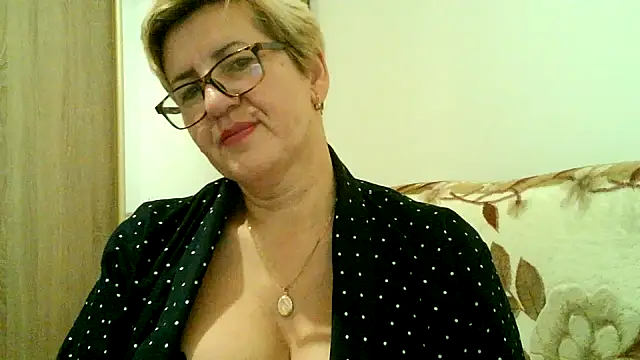 Dana4921 online show from November 12, 2025, 3:05 pm