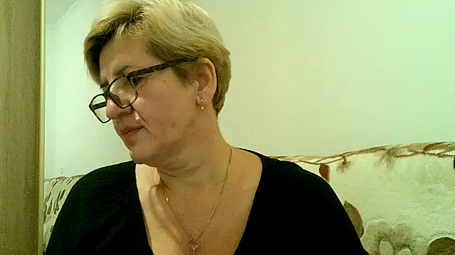 Dana4921 online show from November 11, 2025, 5:41 pm