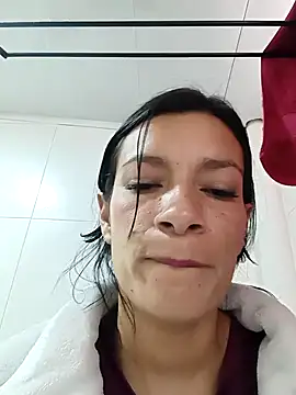 Snapshot of kim_lebanon chatting on November 9, 2025, 7:40 pm kim lebanon online show from November 9, 2025, 7:40 pm