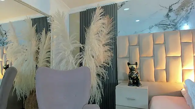 cloesummerr  online show from February 9, 2026, 1:09 pm