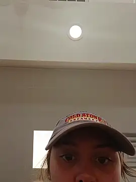 ryder393 online show from November 6, 2025, 5:50 pm