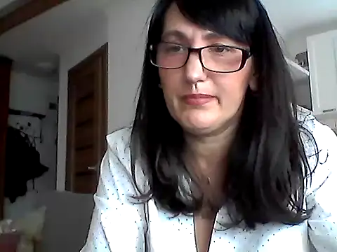 Snapshot of Elena48324 chatting on May 9, 2026, 1:03 pm Elena48324 online show from May 9, 2026, 1:03 pm