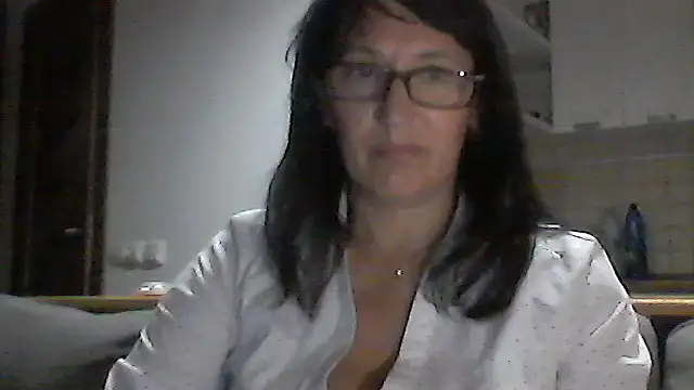 Snapshot of Elena48324 chatting on September 8, 2025, 5:56 pm Elena48324 online show from September 8, 2025, 5:56 pm