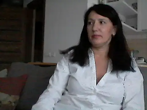 Snapshot of Elena48324 chatting on November 14, 2025, 12:53 pm Elena48324 online show from November 14, 2025, 12:53 pm