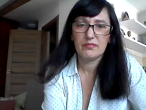 Snapshot of Elena48324 chatting on April 17, 2026, 10:18 am Elena48324 online show from April 17, 2026, 10:18 am