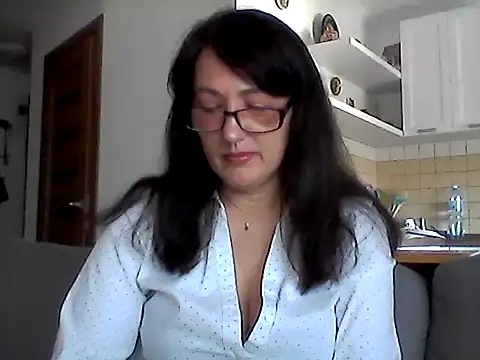 Snapshot of Elena48324 chatting on May 31, 2026, 7:14 am Elena48324 online show from May 31, 2026, 7:14 am