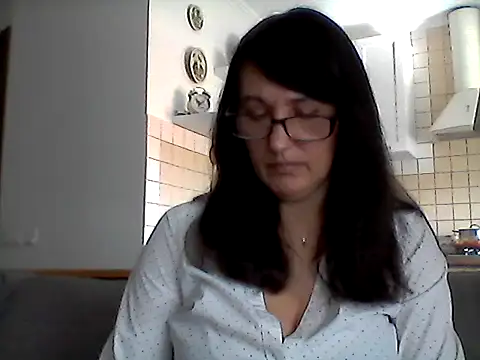 Snapshot of Elena48324 chatting on June 7, 2026, 10:53 am Elena48324 online show from June 7, 2026, 10:53 am