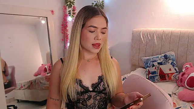  Tiffany1 online show from April 15, 2026, 1:44 am