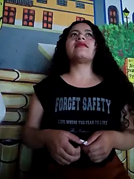 Yaya watson online show from October 17, 2025, 7:37 pm