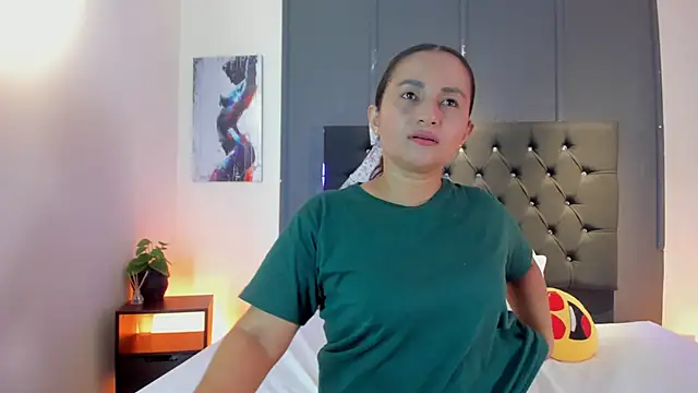 Zafiro  Brown online show from May 16, 2026, 10:31 pm