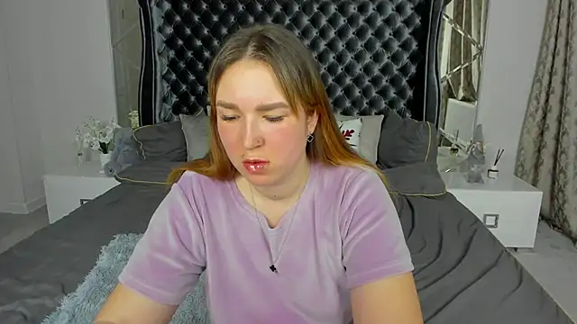 Sofii darling online show from February 22, 2026, 5:47 pm